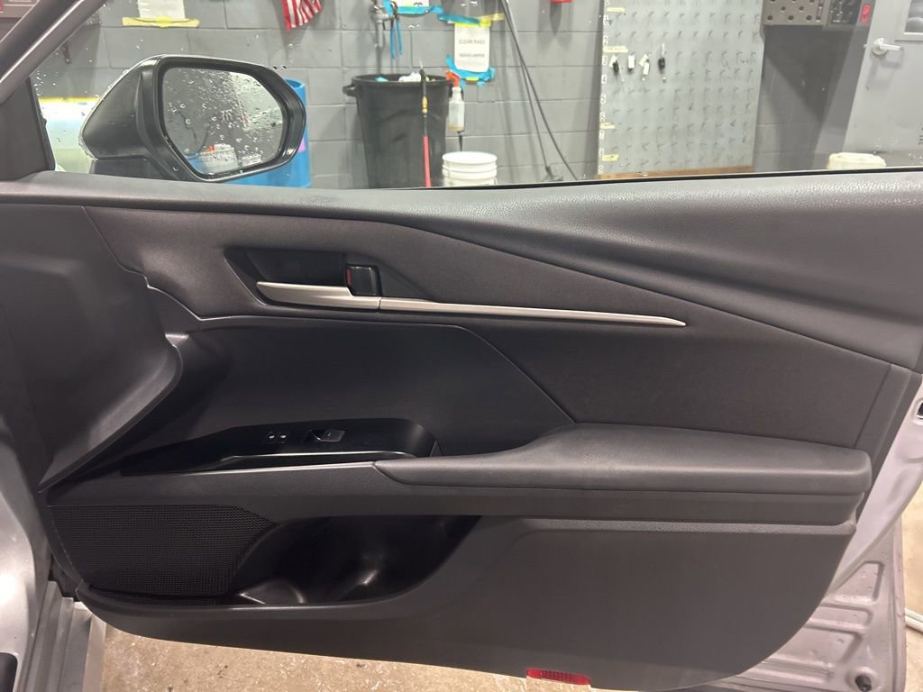 Used 2025 Toyota Camry LE image 19