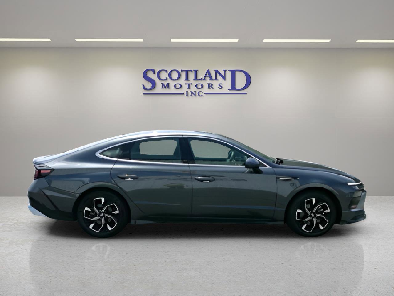 Used 2025 Hyundai Sonata SEL FWD image 5