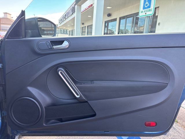Used 2018 Volkswagen Beetle 2.0T S FWD image 43
