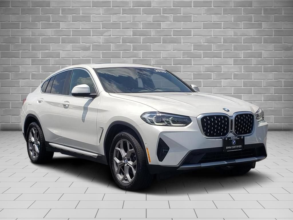 Used 2025 BMW X4 xDrive30i w/ Premium Package AWD/4WD image 3