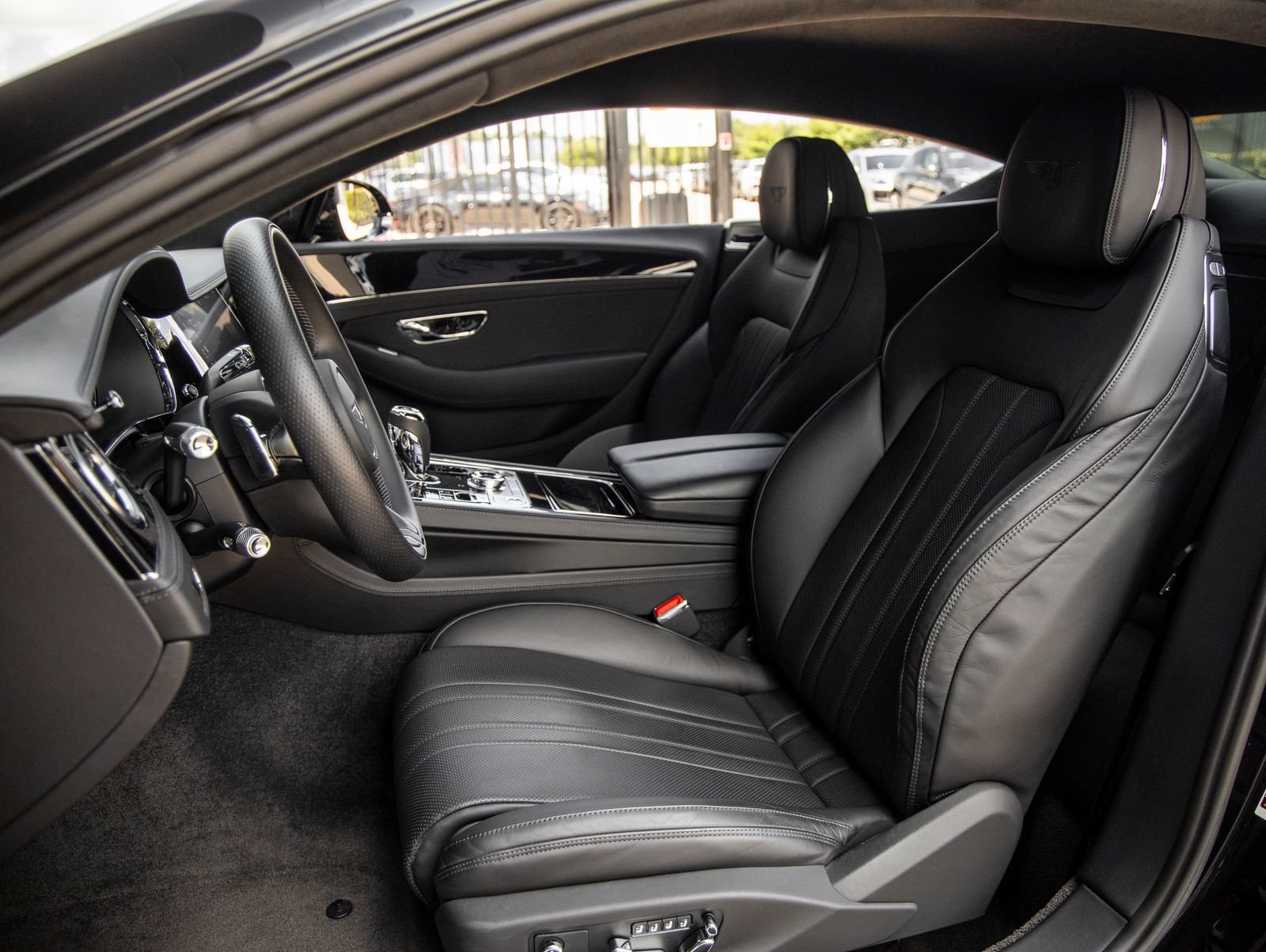 Used 2023 Bentley Continental GT Mulliner AWD/4WD image 25