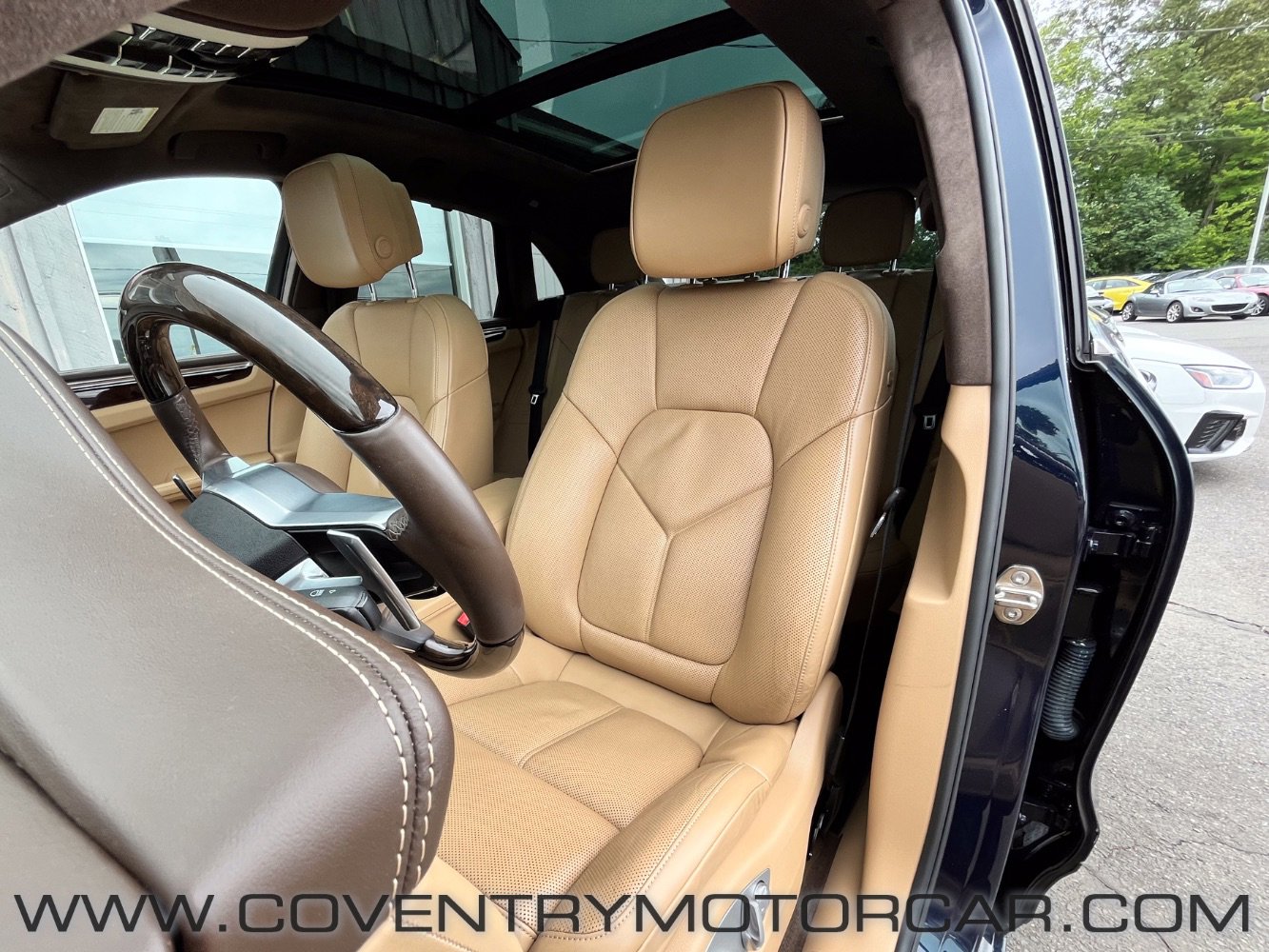 Used 2017 Porsche Macan Turbo image 27