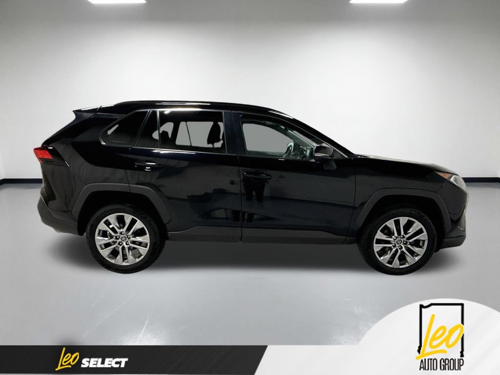 Used 2020 Toyota RAV4 XLE Premium AWD/4WD image 6
