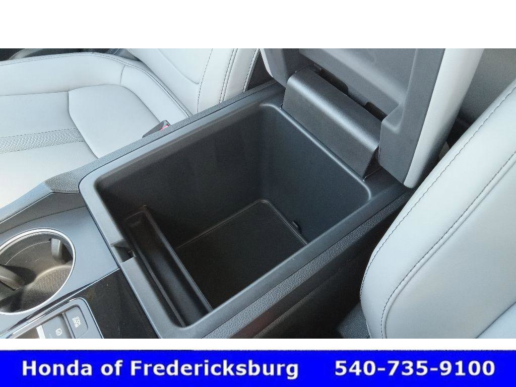 Certified 2025 Honda Pilot Touring image 22