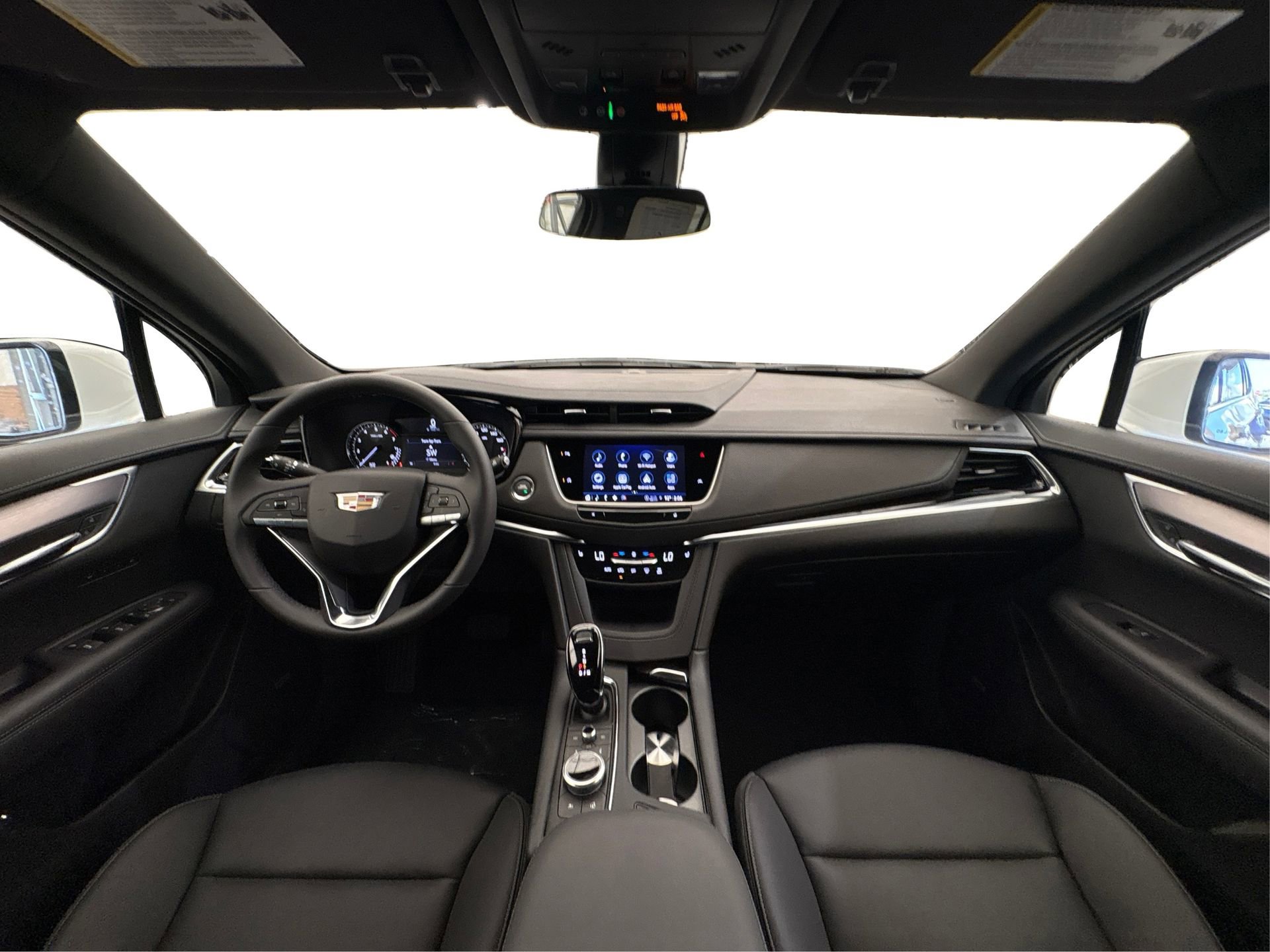 New 2025 Cadillac XT6 Luxury image 23