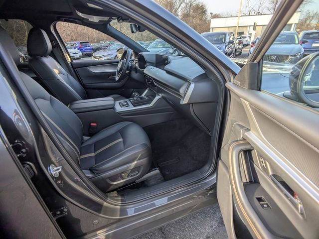 New 2024 MAZDA CX-90 Plug-In Hybrid w/ Premium Plus image 12