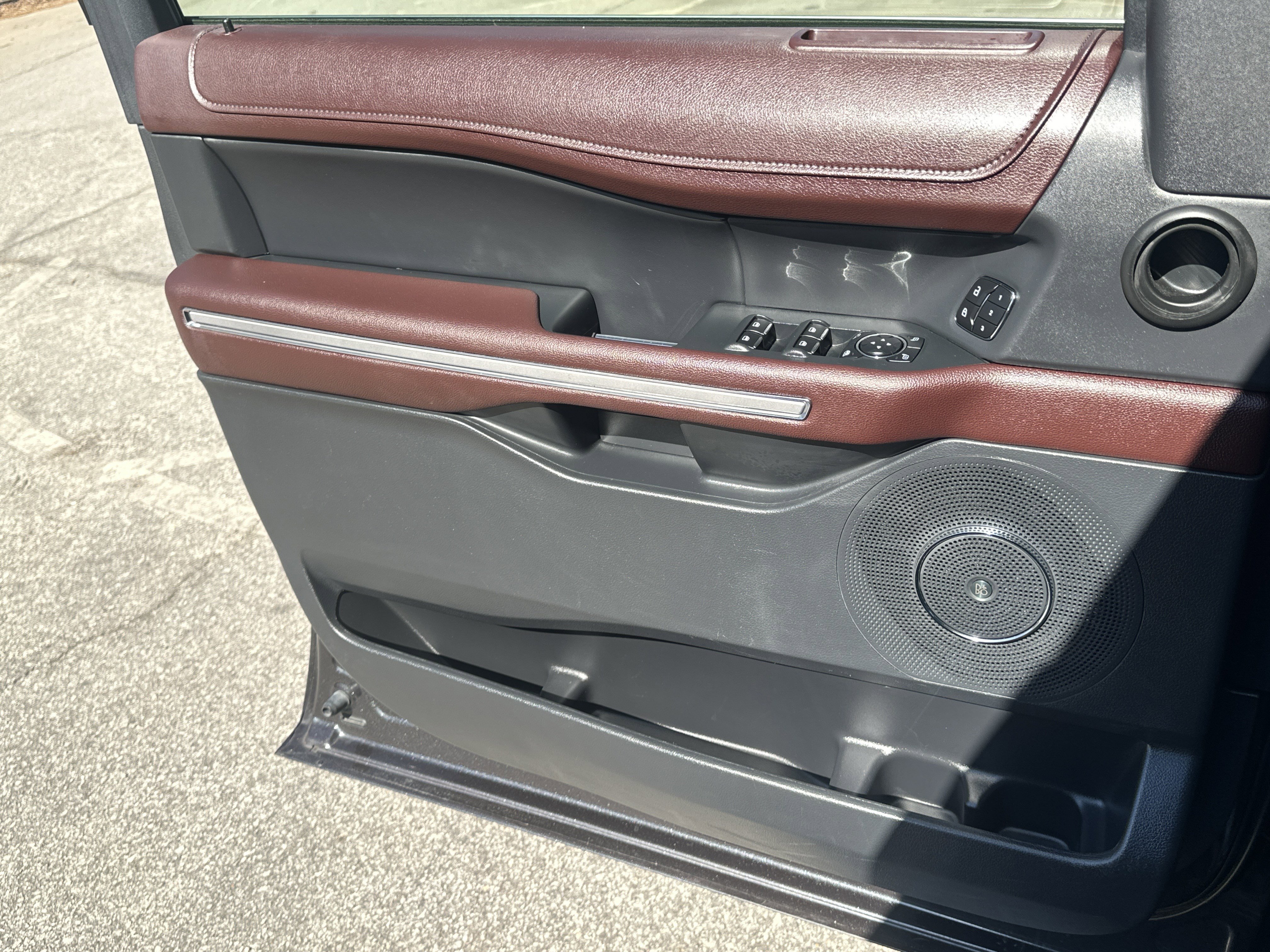 Used 2024 Ford Expedition Max Limited RWD image 26