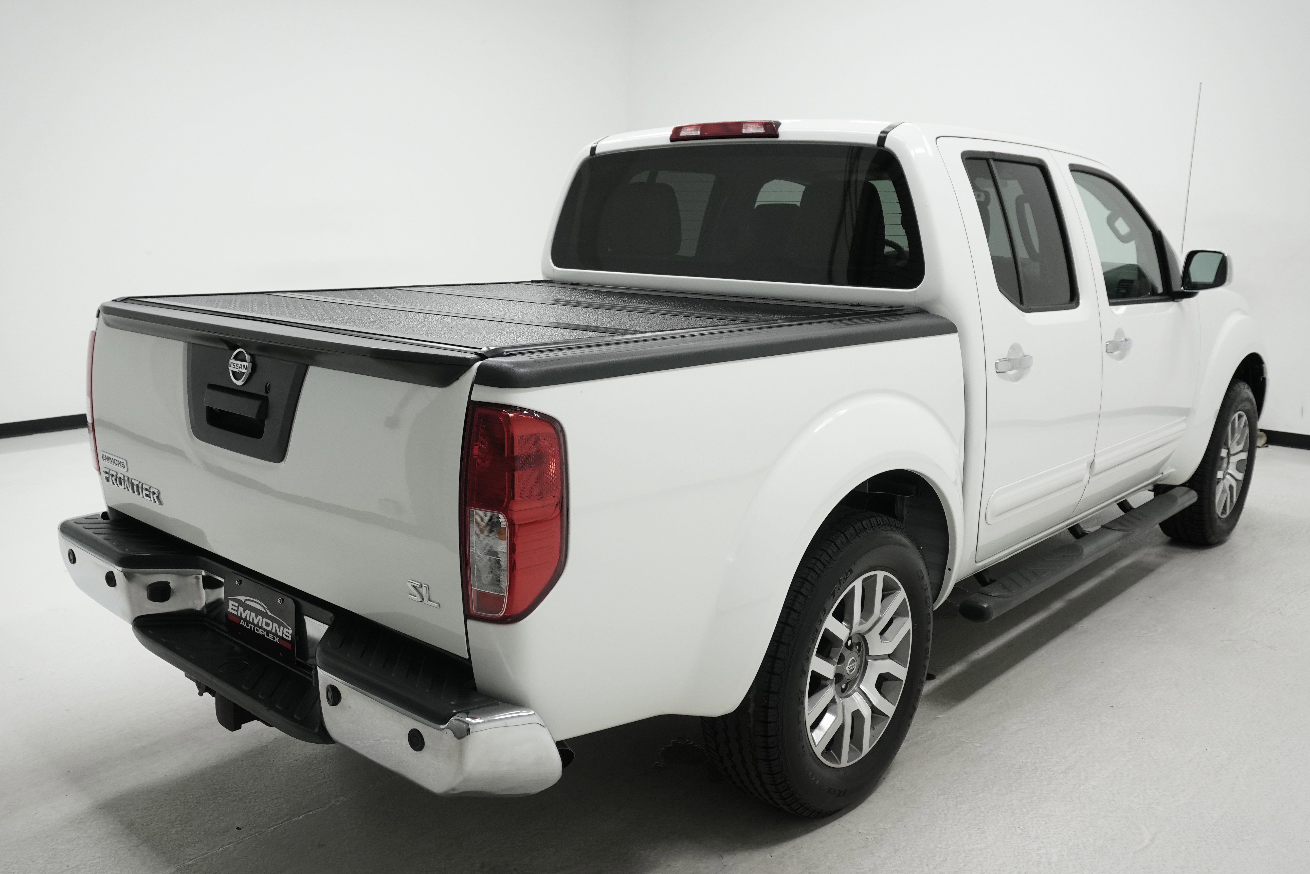 Used 2013 Nissan Frontier SL image 4