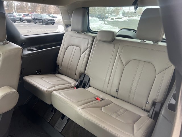 Used 2021 Ford Expedition Limited image 29