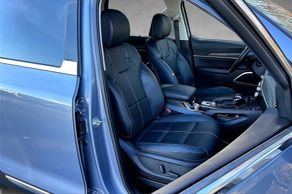 Used 2022 Kia Telluride EX w/ EX Premium Package image 30