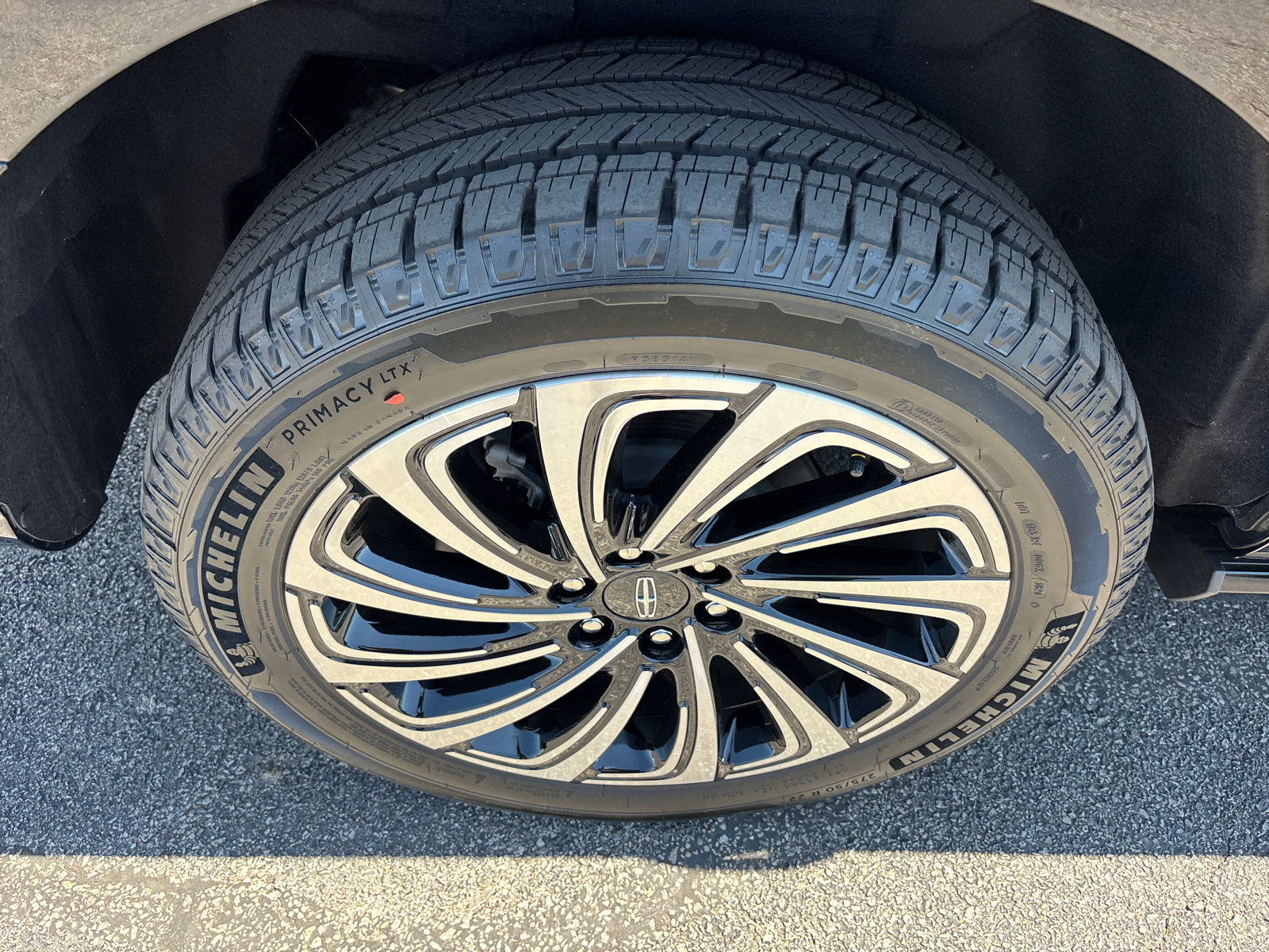 New 2026 Lincoln Navigator L Black Label AWD/4WD image 10