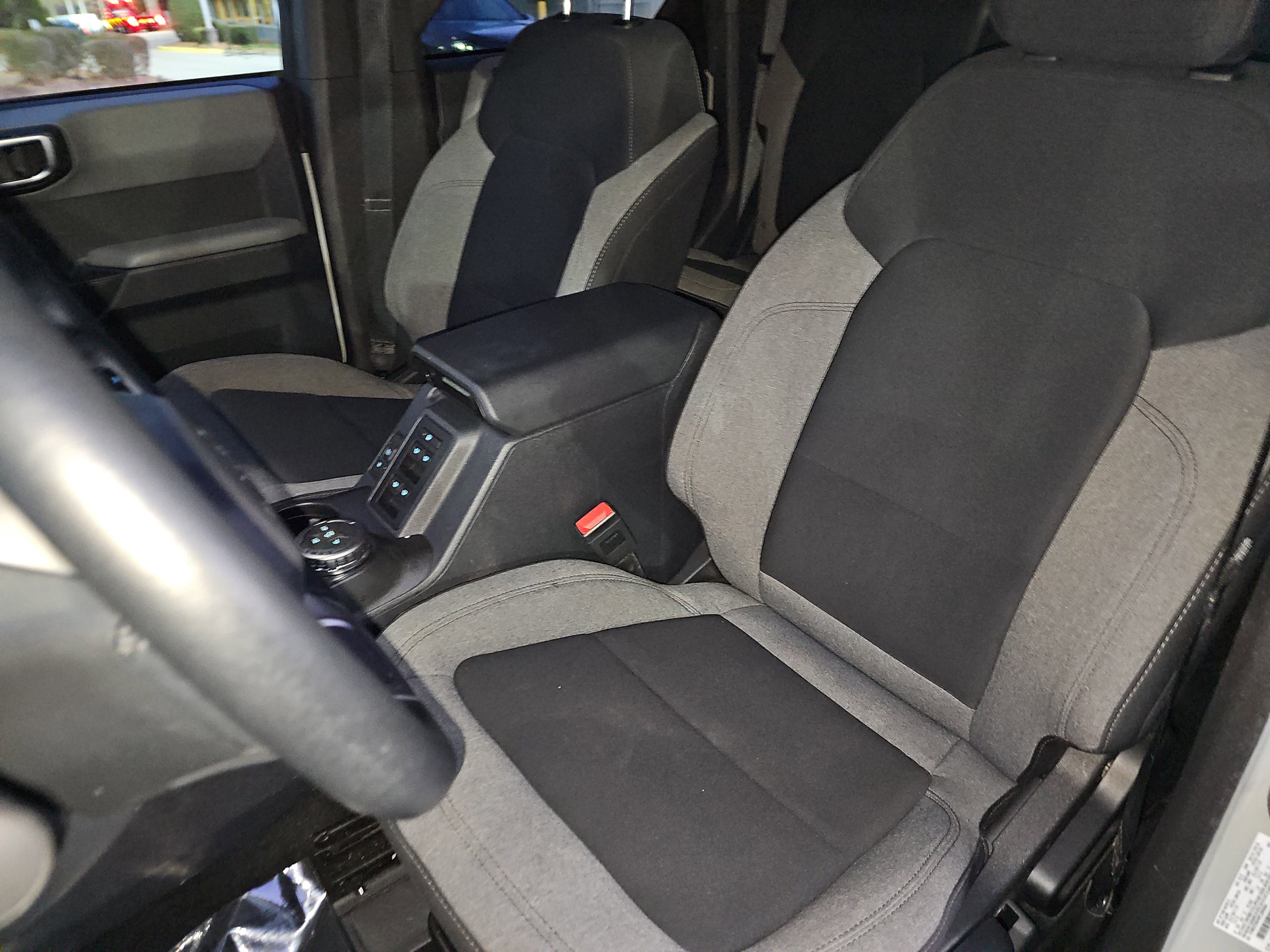 Used 2023 Ford Bronco Big Bend image 15