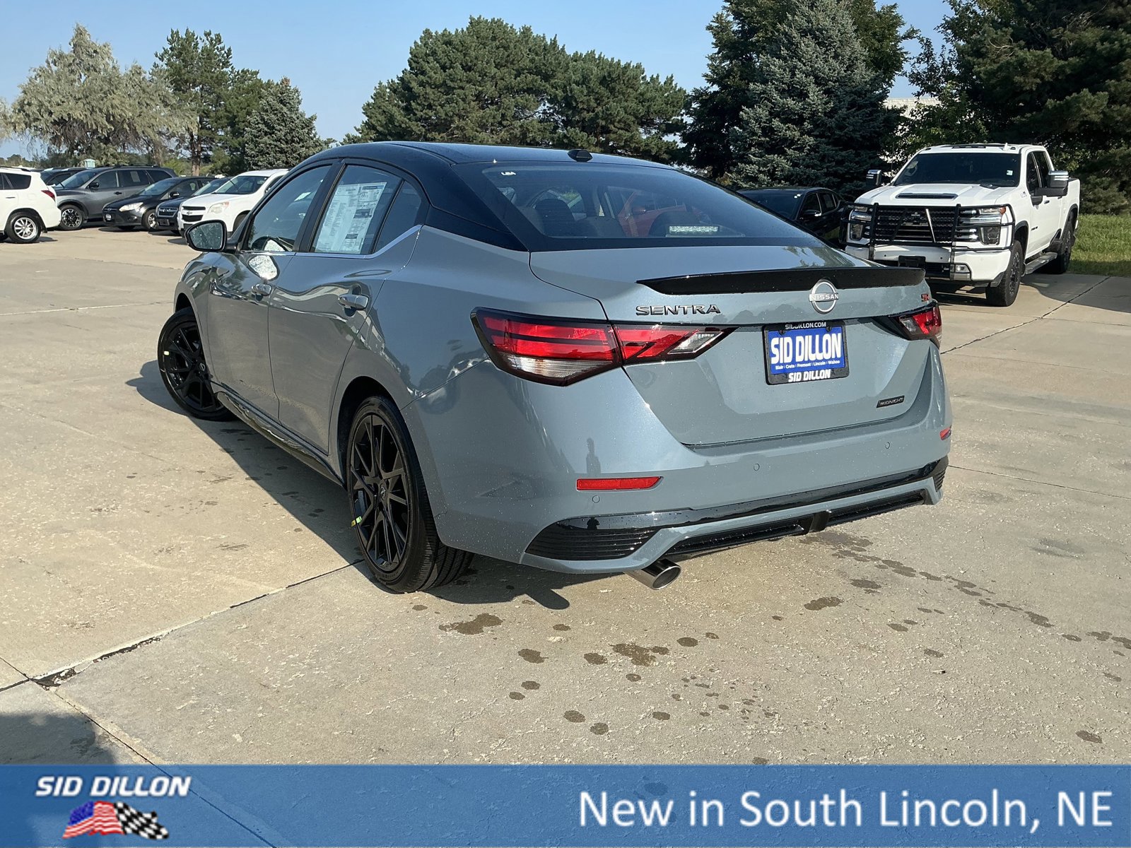 New 2025 Nissan Sentra SR w/ Midnight Edition image 3