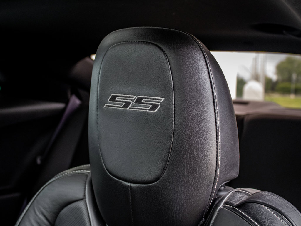 Used 2010 Chevrolet Camaro SS w/ RS Package RWD image 24