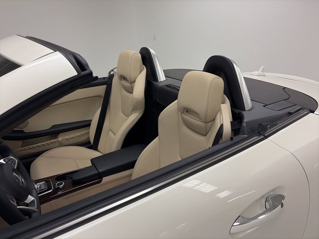 Used 2020 Mercedes-Benz SLC 300 image 21