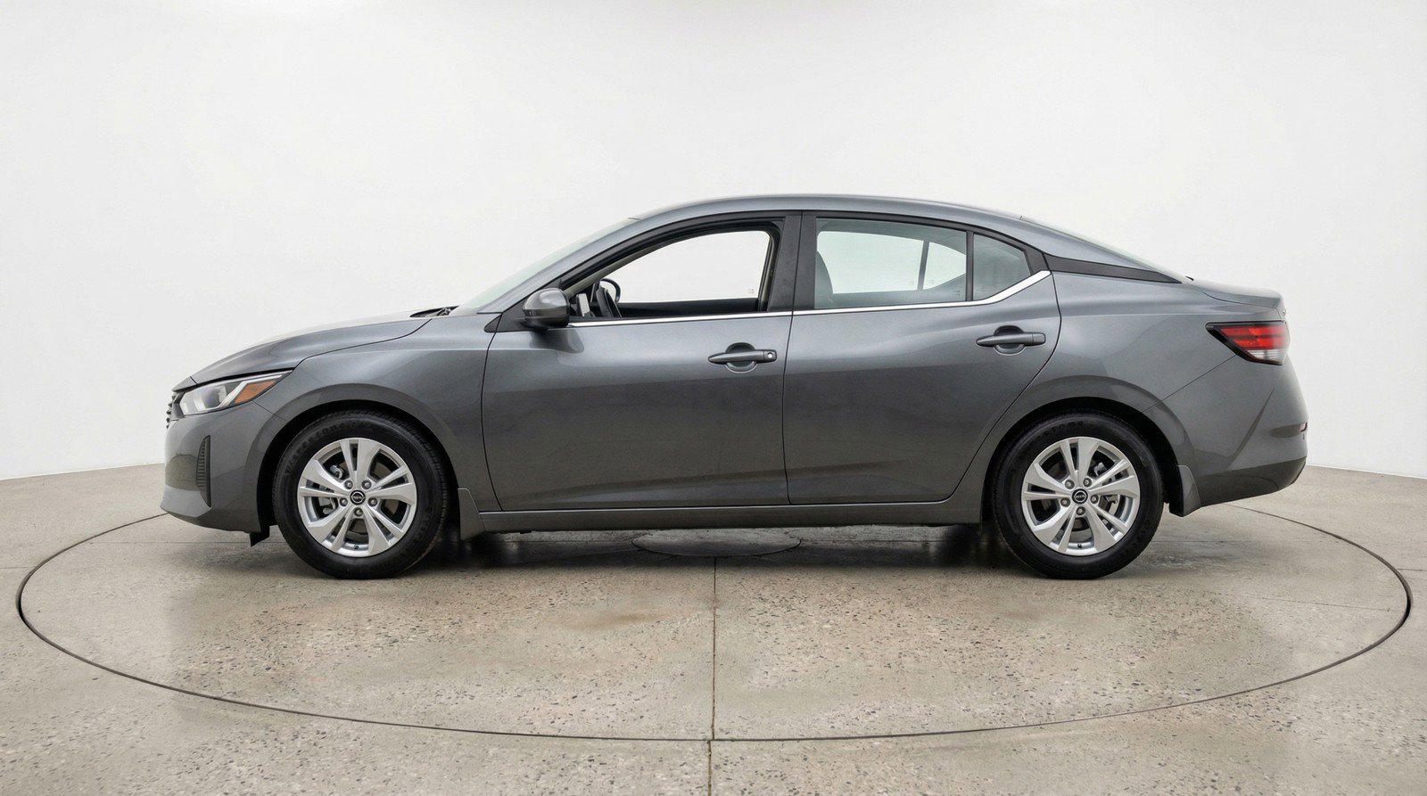 Used 2025 Nissan Sentra S FWD image 5