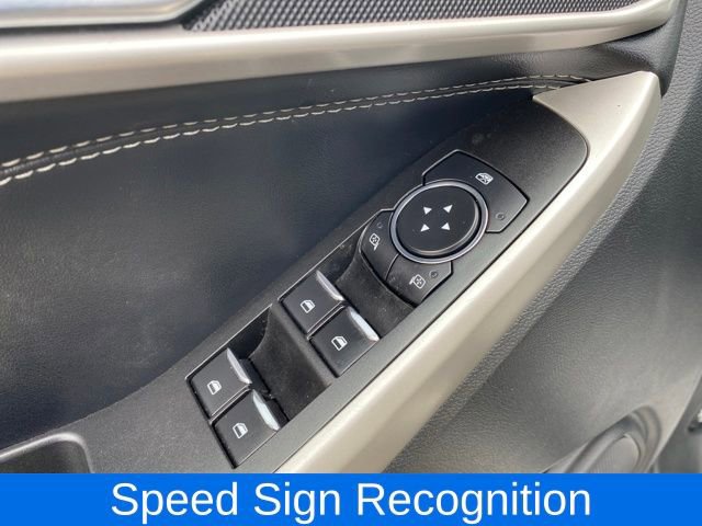 Used 2022 Ford Explorer XLT AWD/4WD image 19