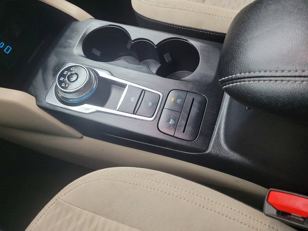 Used 2022 Ford Escape SE image 26