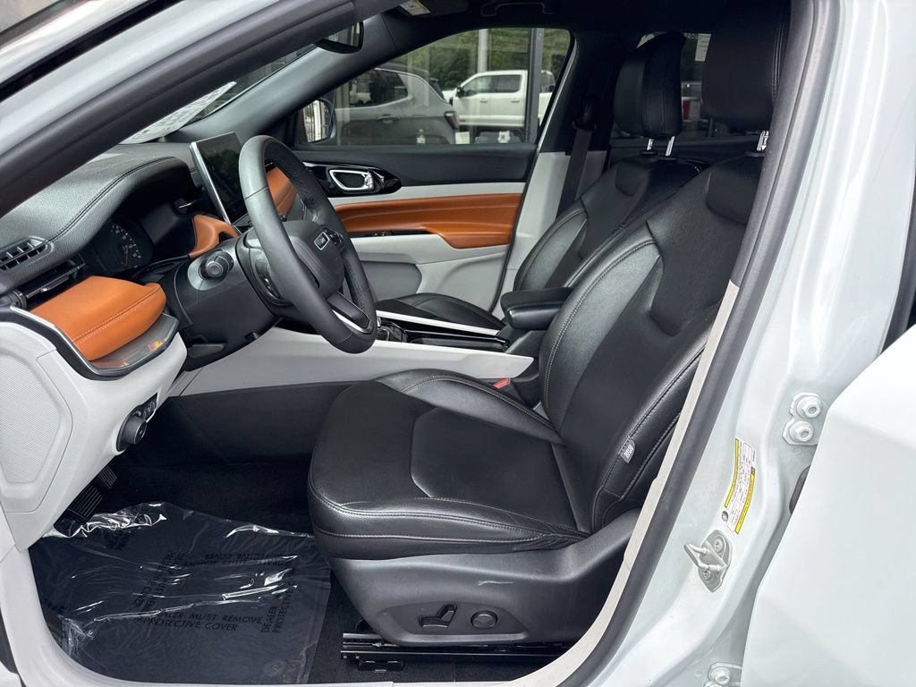 Used 2024 Jeep Compass Limited AWD/4WD image 21