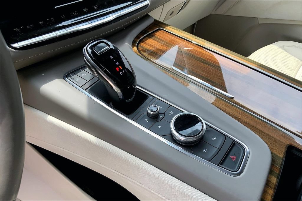 Used 2023 Cadillac Escalade Premium Luxury Platinum AWD/4WD image 14
