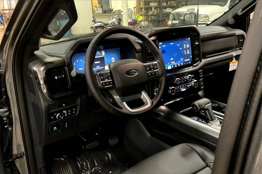 New 2025 Ford F150 Lariat w/ Equipment Group 501A Mid image 6