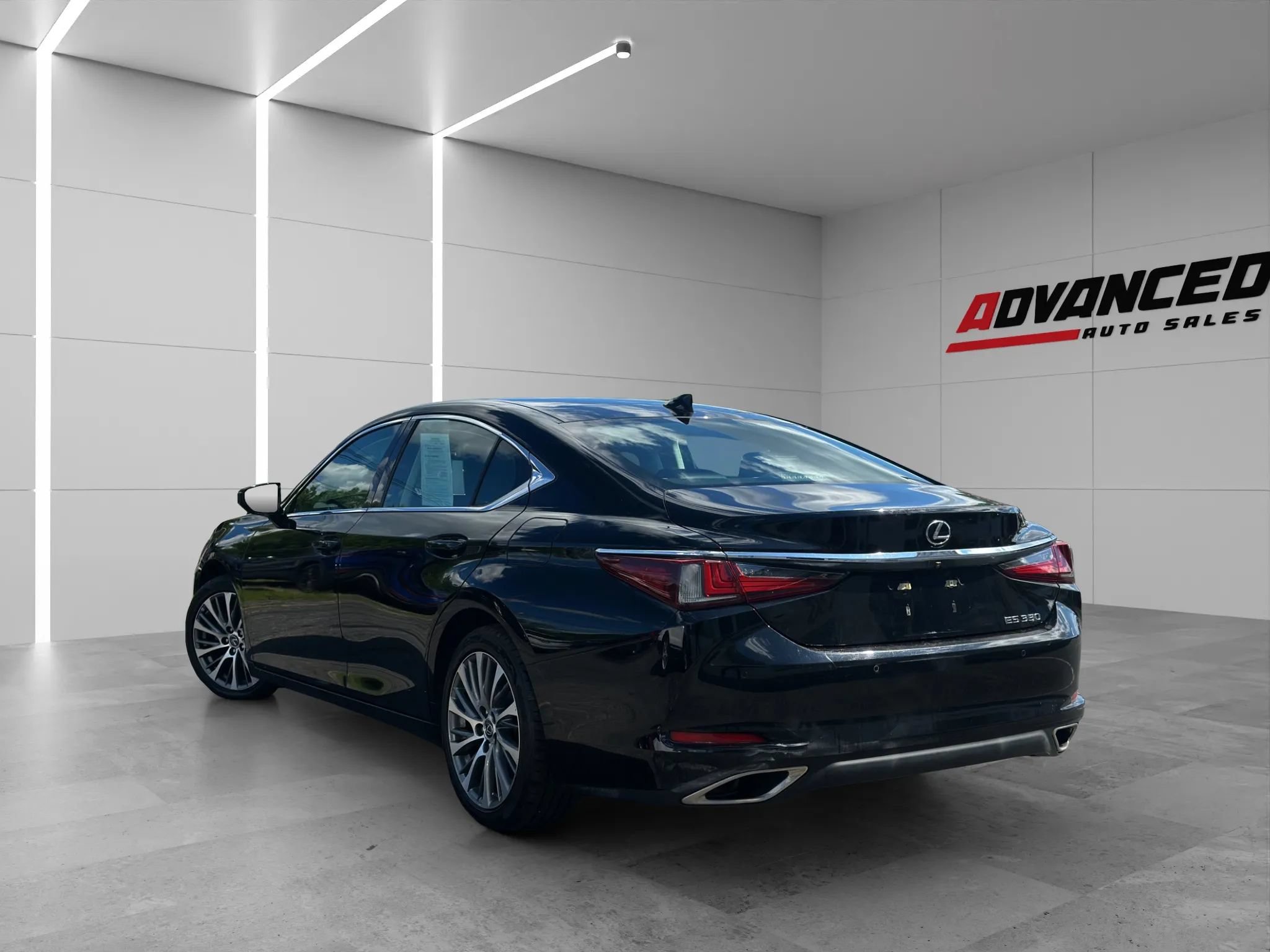 Used 2019 Lexus ES 350 w/ Premium Package FWD image 4