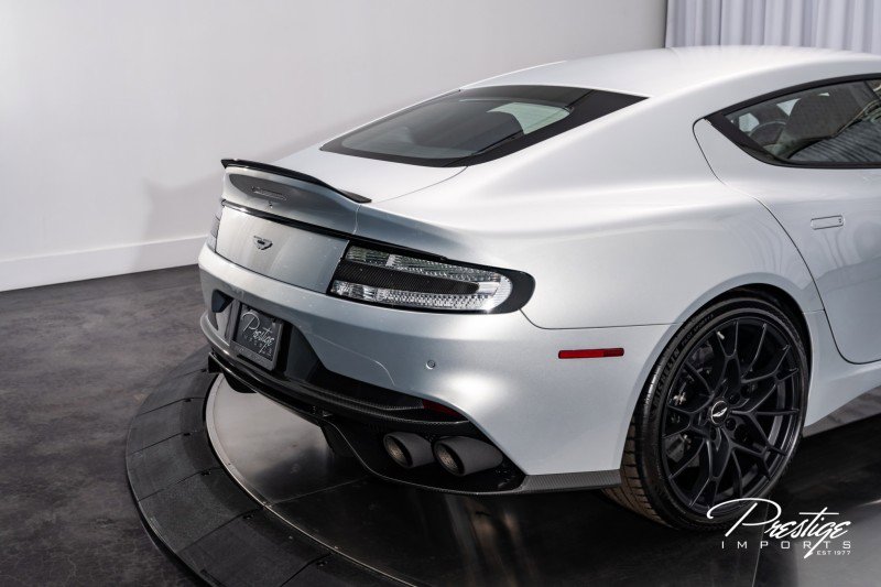 Used 2019 Aston Martin Rapide AMR image 30