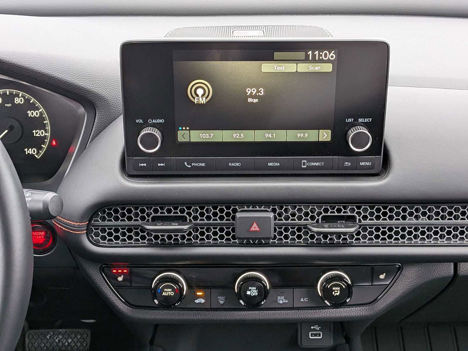 Used 2025 Honda HR-V Sport image 28