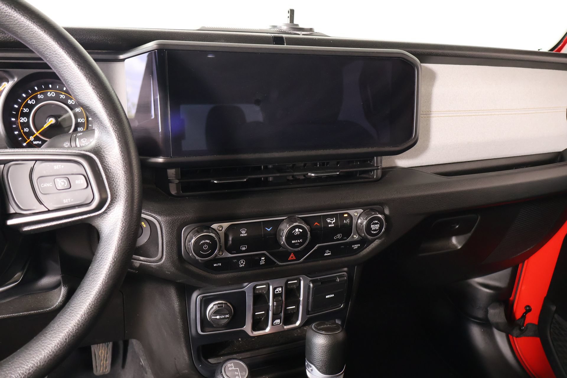Used 2025 Jeep Gladiator Sport AWD/4WD image 5
