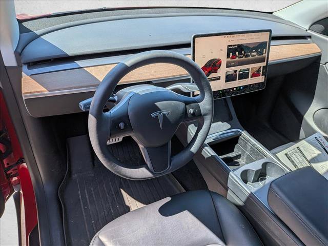 Used 2022 Tesla Model Y Performance AWD/4WD image 9