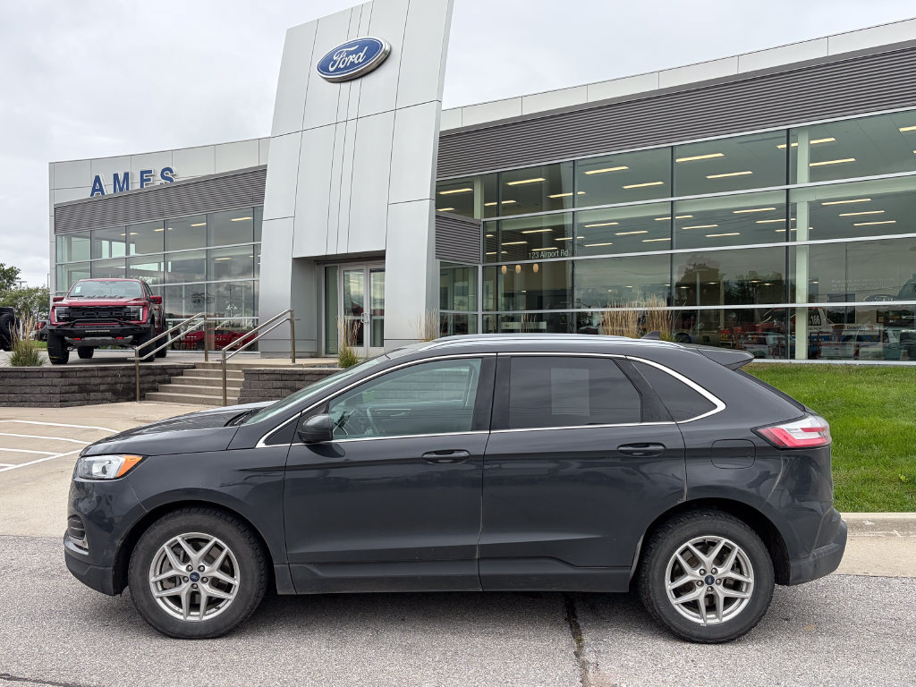 Used 2021 Ford Edge SEL w/ Convenience Package AWD/4WD image 3
