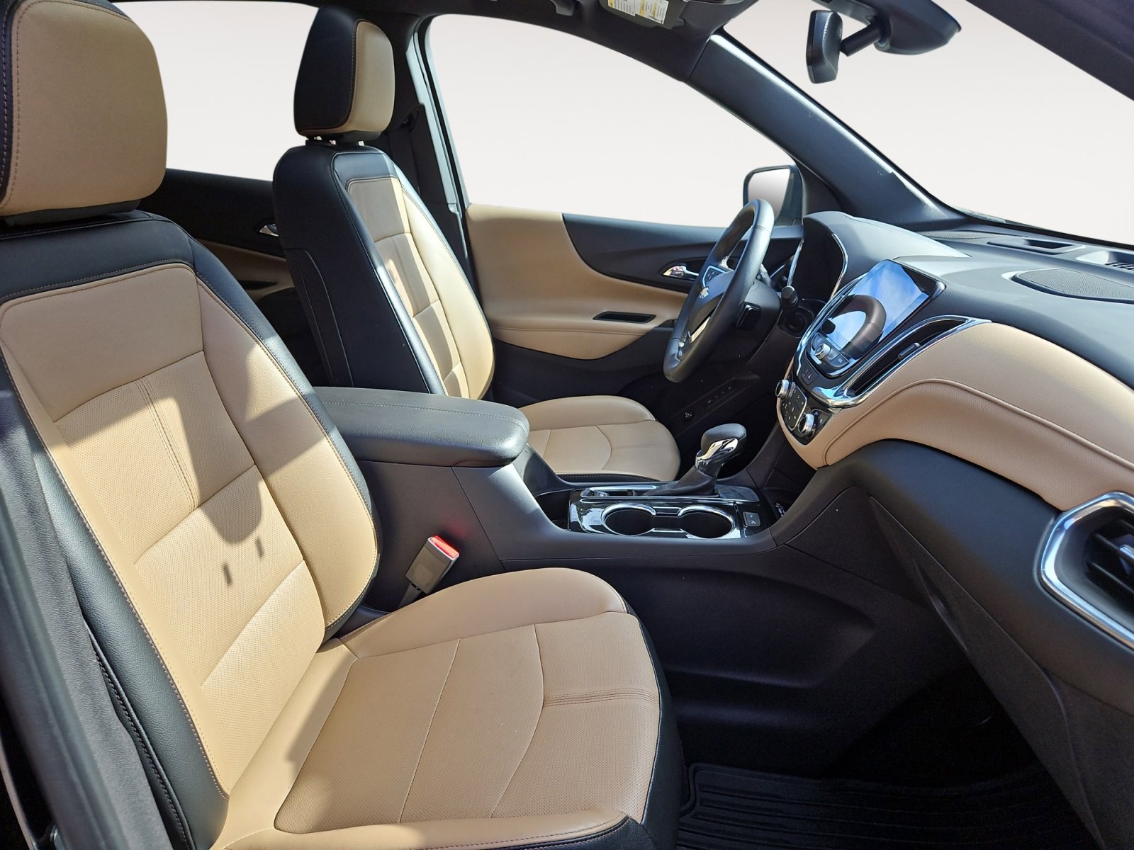 Used 2023 Chevrolet Equinox Premier image 15