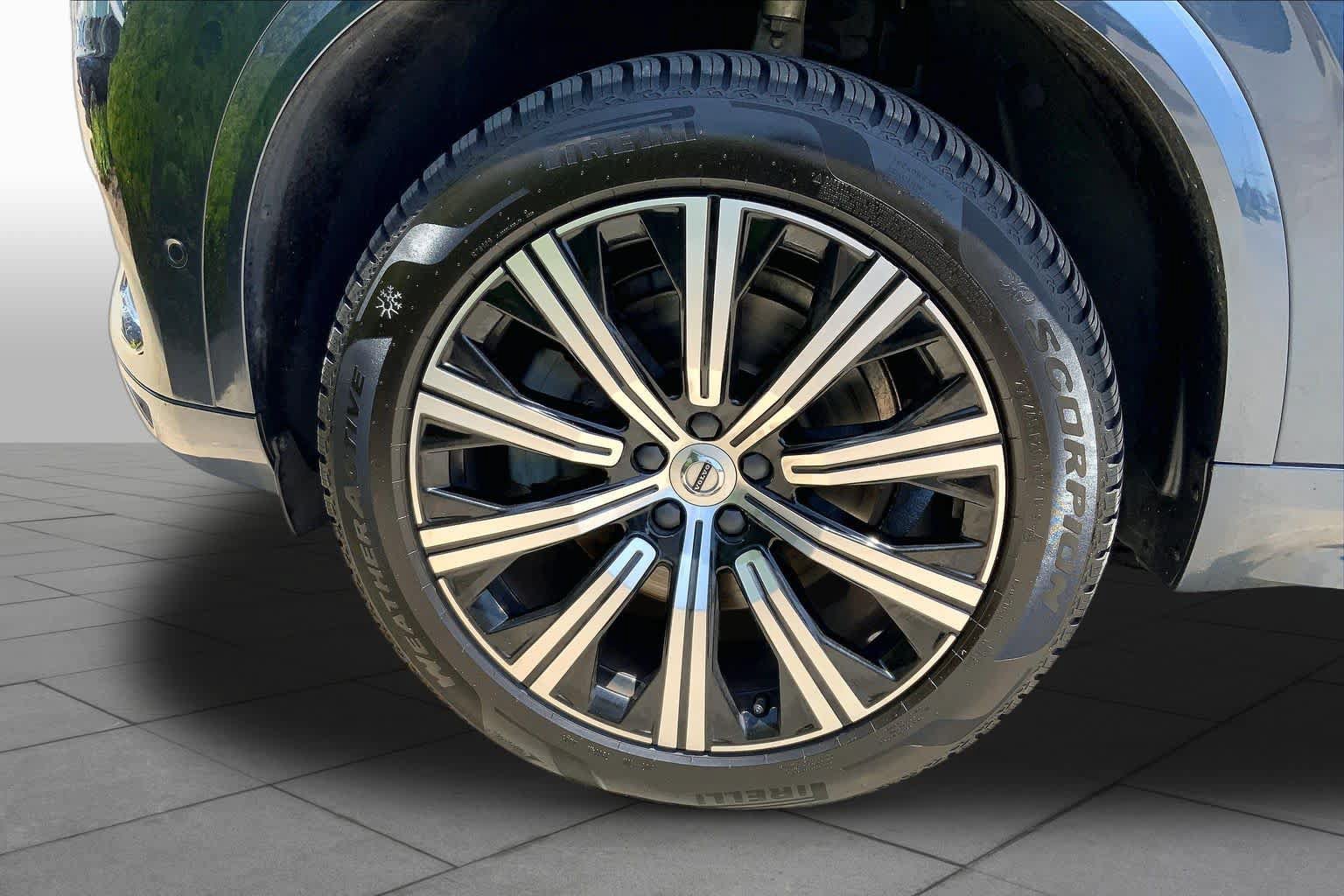 Used 2023 Volvo XC90 B6 Plus w/ Protection Package AWD/4WD image 10