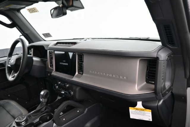 New 2026 Ford Bronco Outer Banks w/ Sasquatch Package AWD/4WD image 9