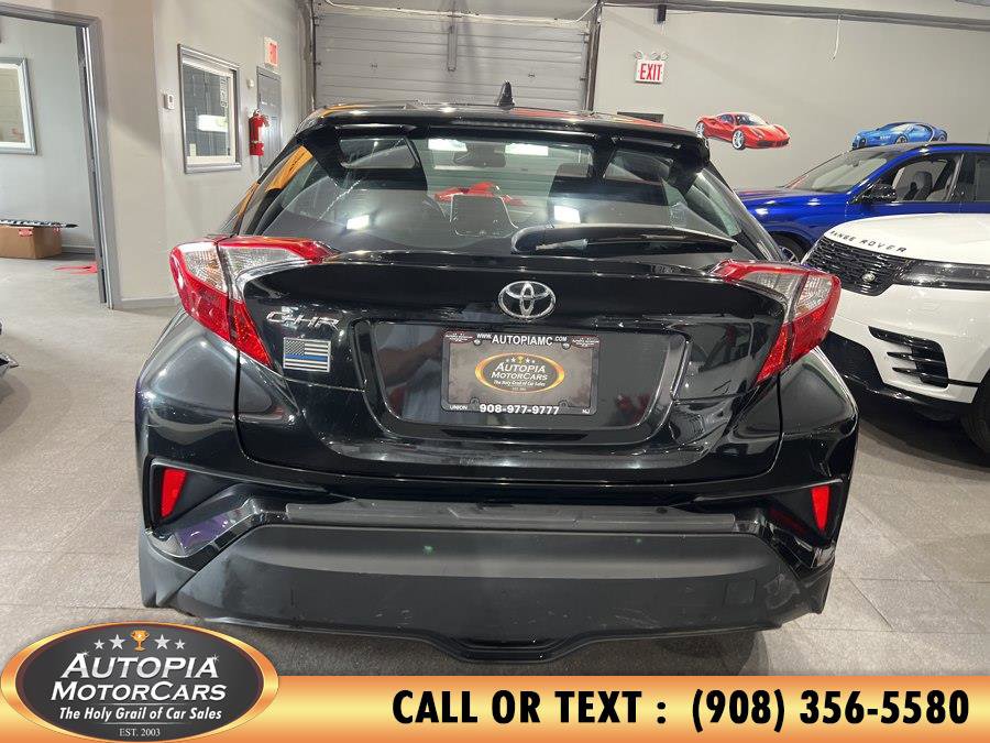 Used 2019 Toyota C-HR XLE FWD image 5