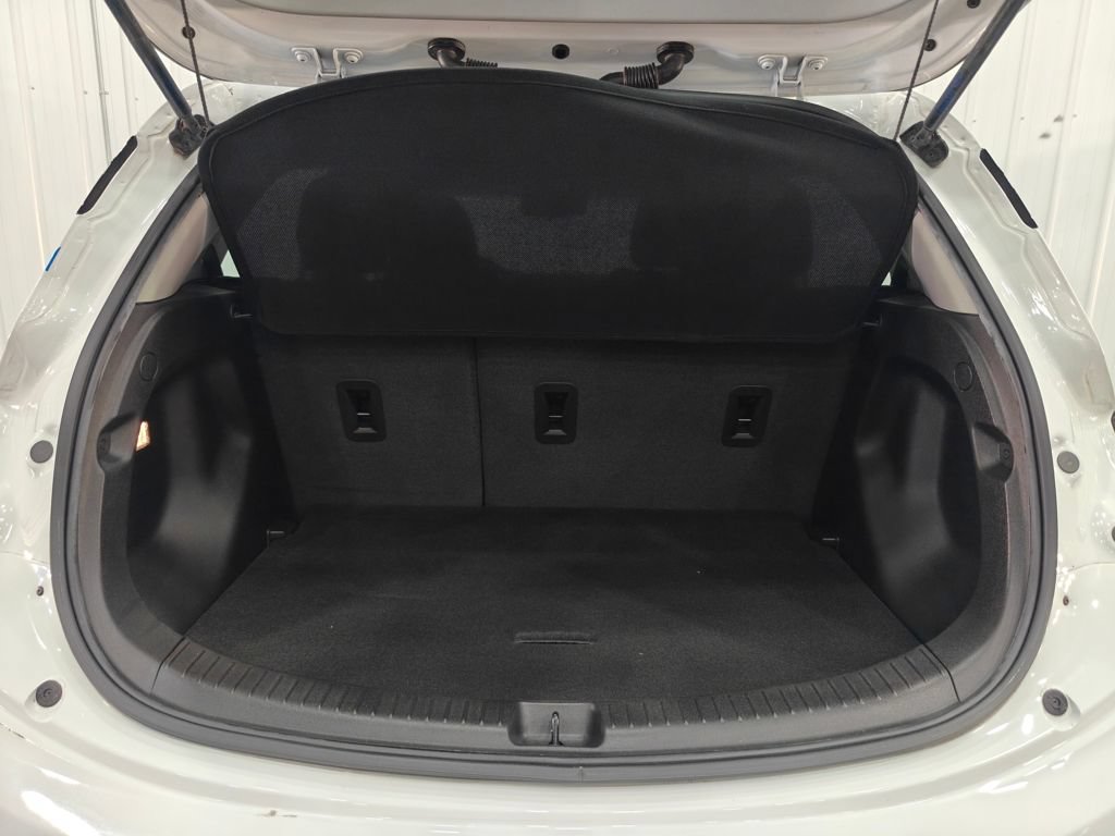 Used 2023 Chevrolet Bolt LT w/ Driver Confidence Package FWD image 27