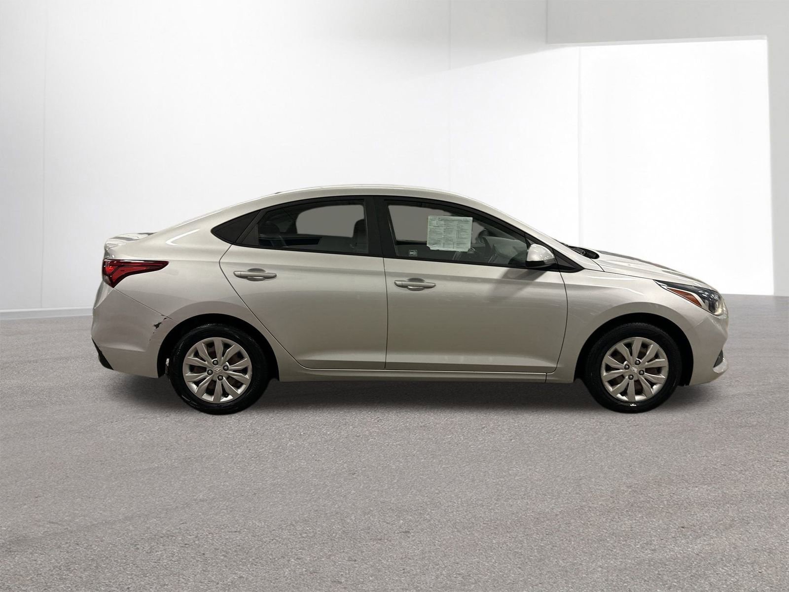 Used 2018 Hyundai Accent SE image 34