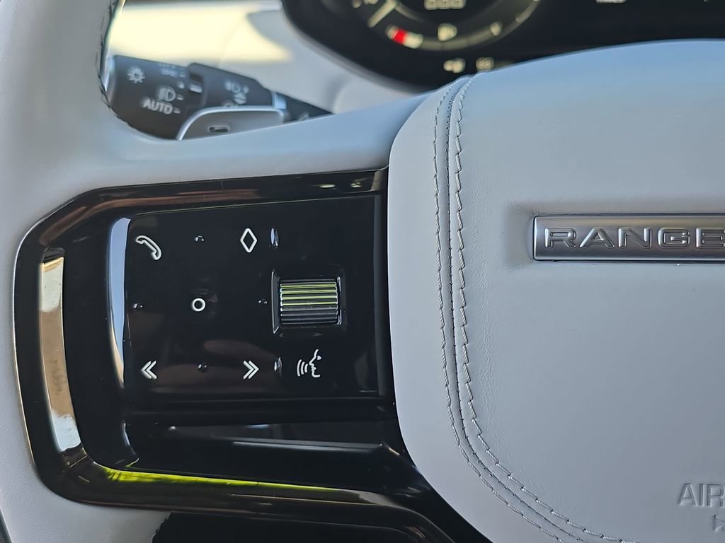 Certified 2023 Land Rover Range Rover Sport SE Dynamic image 18