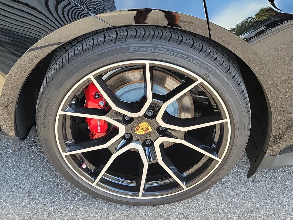 Certified 2025 Porsche Taycan 4S AWD/4WD image 14
