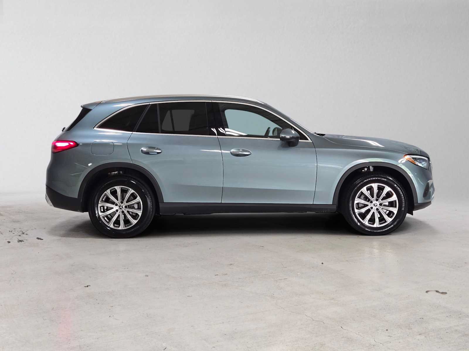 Certified 2026 Mercedes-Benz GLC 300 4MATIC image 2