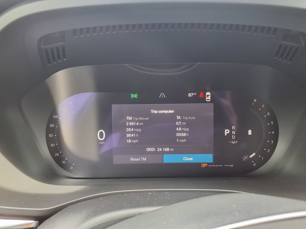 Used 2023 Volvo XC60 B5 Plus w/ Protection Package Premier FWD image 30