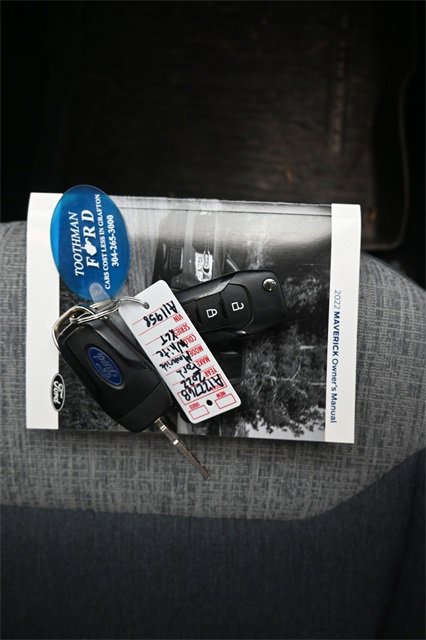 Used 2022 Ford Maverick XLT w/ Equipment Group 300A Standard image 9