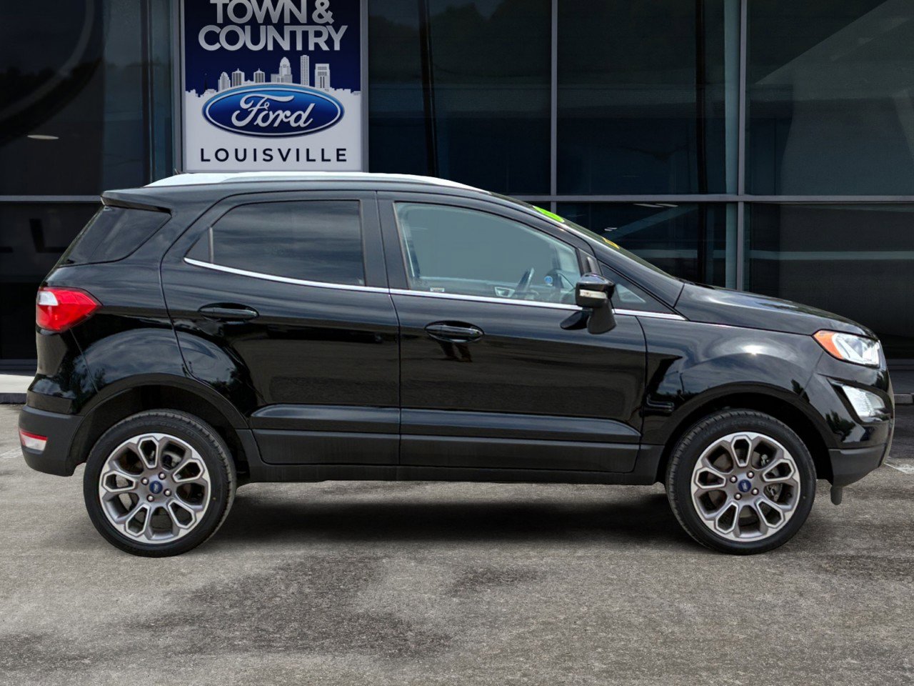 Used 2022 Ford EcoSport Titanium AWD/4WD image 2