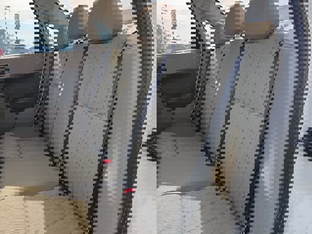 Used 2011 Ford Focus SE image 27