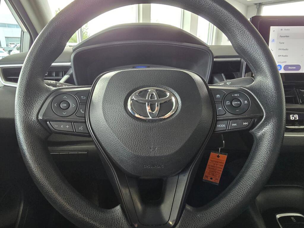 Used 2024 Toyota Corolla LE FWD image 26
