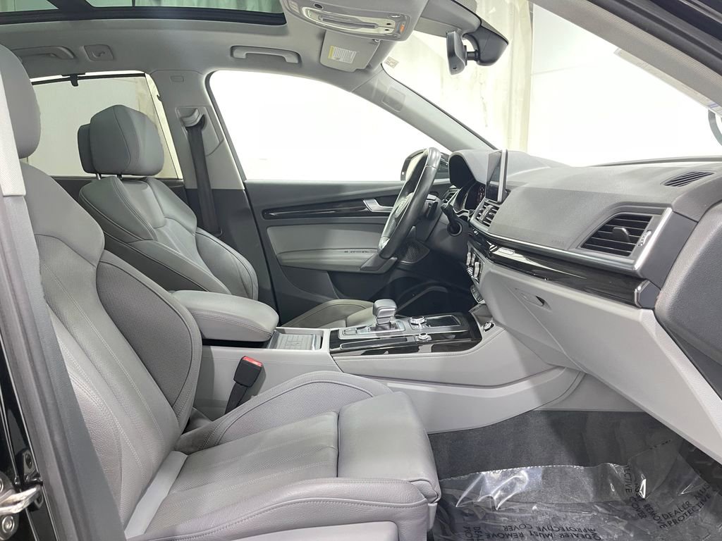 Used 2020 Audi Q5 2.0T Premium Plus w/ Premium Plus Package image 33