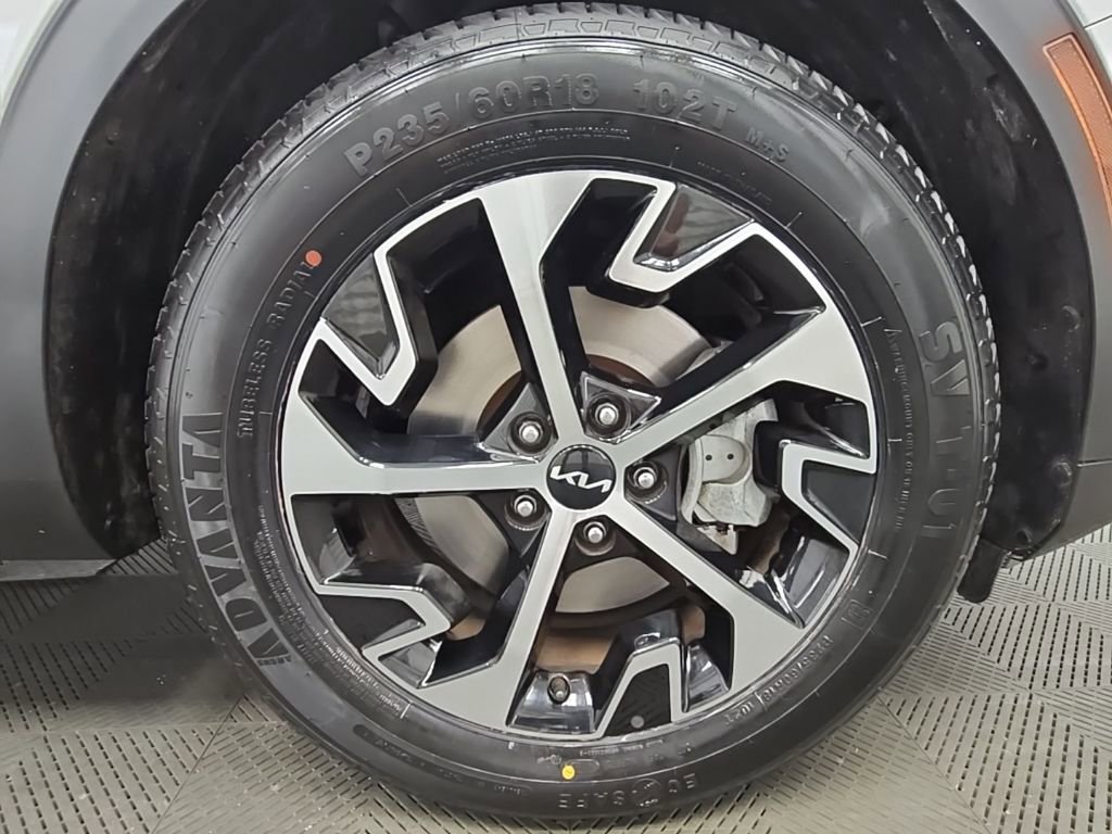 Used 2023 Kia Sportage EX FWD image 46