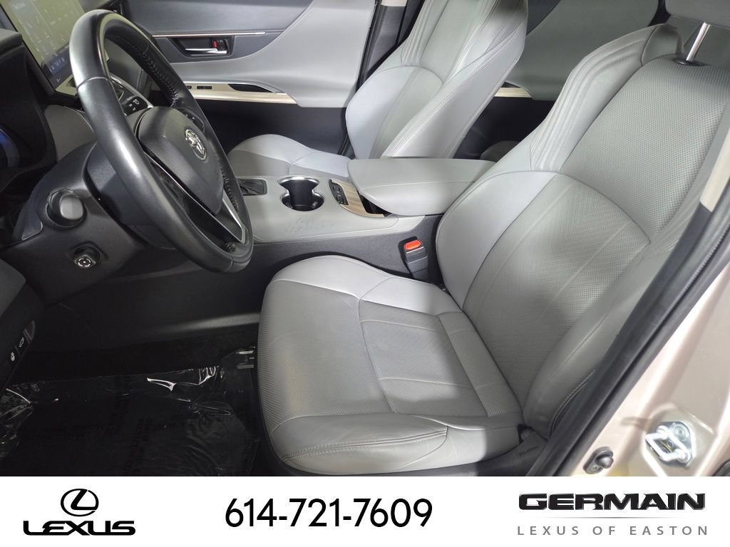 Used 2022 Toyota Venza Limited w/ Advanced Technology Package AWD/4WD image 18