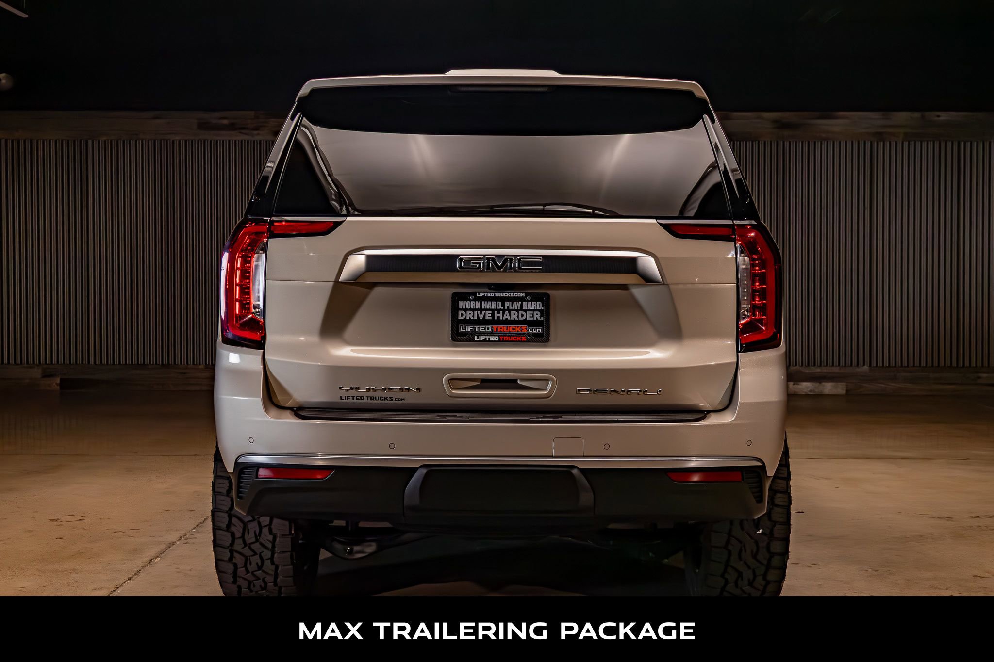Used 2022 GMC Yukon Denali w/ Denali Premium Package AWD/4WD image 8
