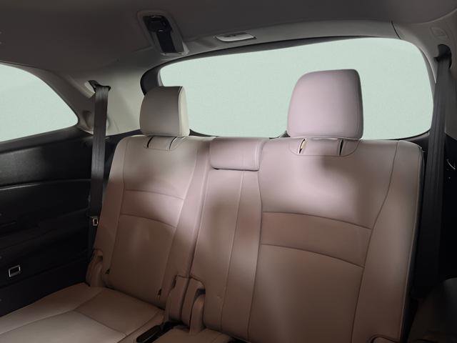 Used 2018 Honda Pilot Touring image 30